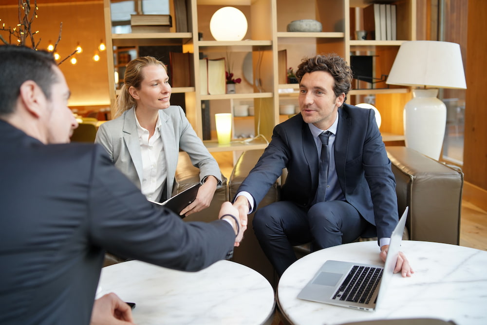 Arredo contract per hotel cordinamento cantiere